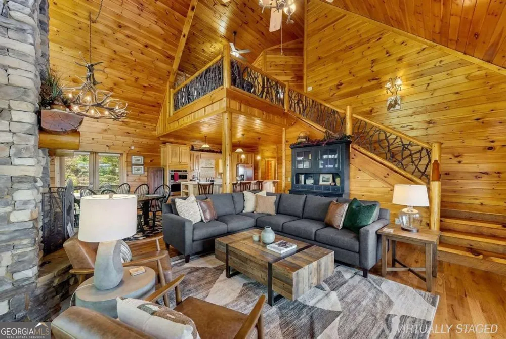 499 Raven Ridge CIR Mineral Bluff, GA 30559