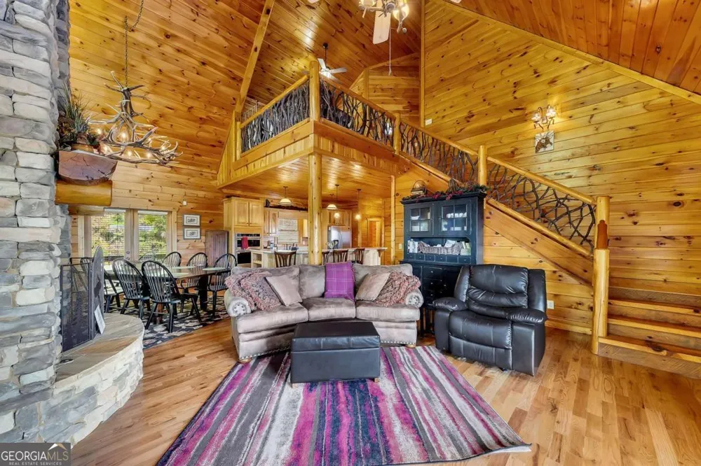 499 Raven Ridge CIR Mineral Bluff, GA 30559