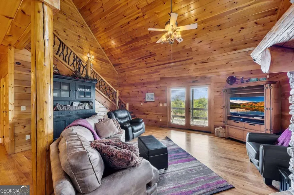 499 Raven Ridge CIR Mineral Bluff, GA 30559