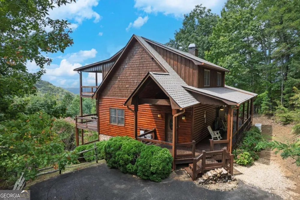 499 Raven Ridge CIR Mineral Bluff, GA 30559