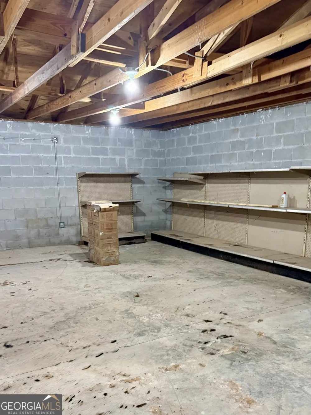 2235 Long Branch RD Toomsboro, GA 31090
