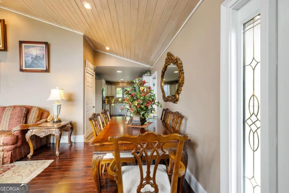 1396 Deerfield RD Young Harris, GA 30582
