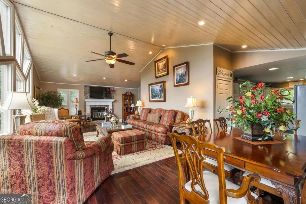 1396 Deerfield RD Young Harris, GA 30582