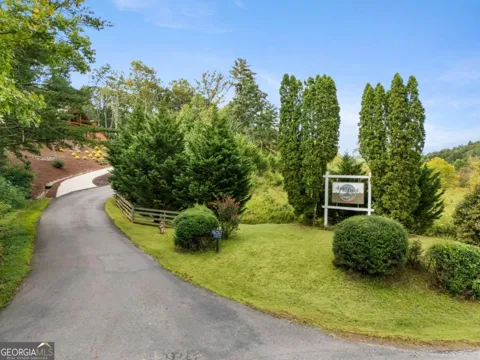 1396 Deerfield RD