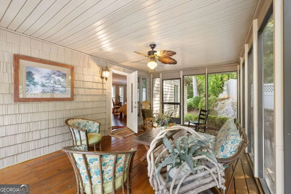1396 Deerfield RD Young Harris, GA 30582