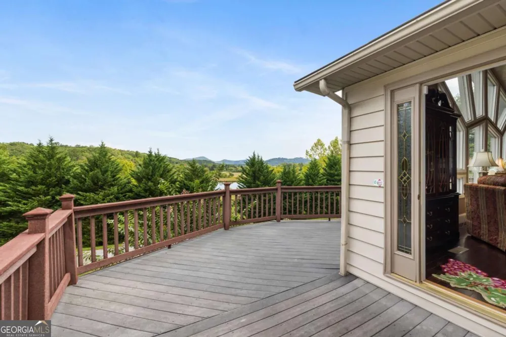 1396 Deerfield RD Young Harris, GA 30582