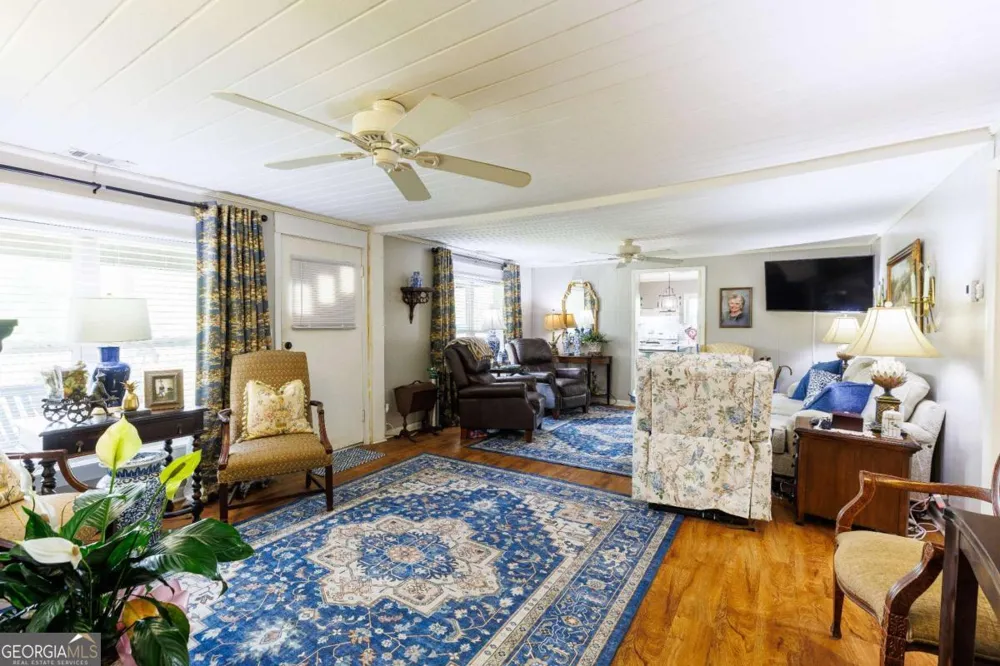187 Jefferson RD Adel, GA 31620