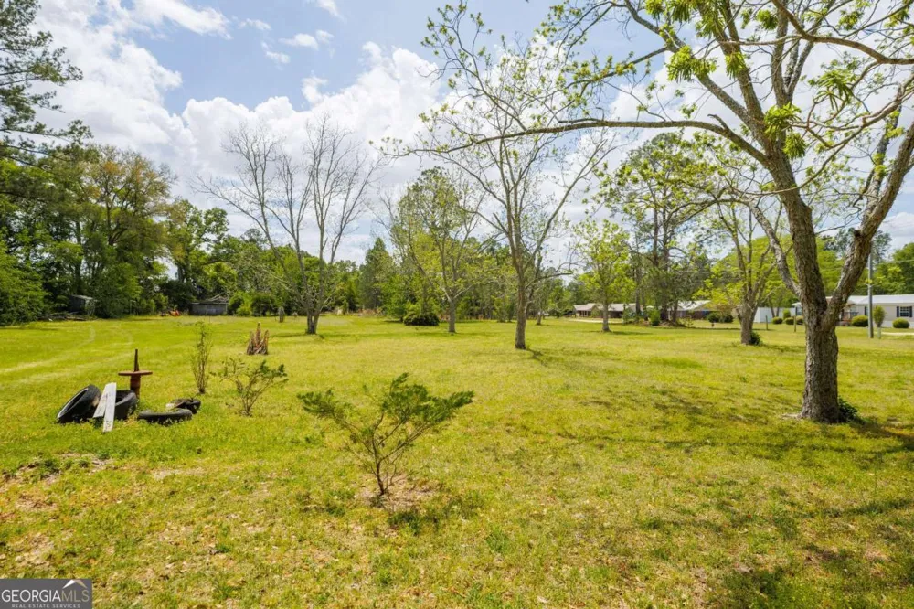 187 Jefferson RD Adel, GA 31620