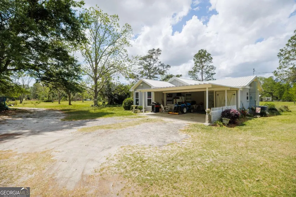 187 Jefferson RD Adel, GA 31620