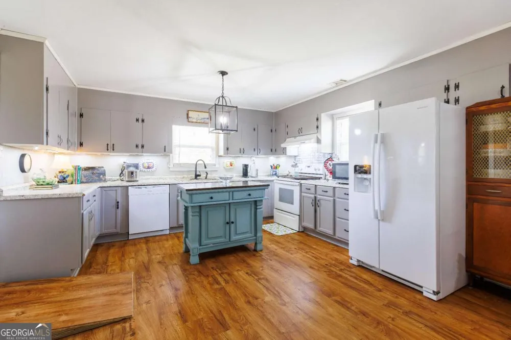 187 Jefferson RD Adel, GA 31620