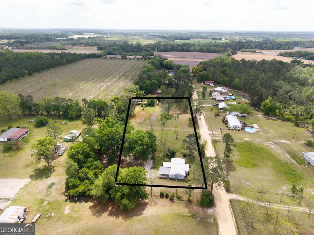 187 Jefferson RD Adel, GA 31620