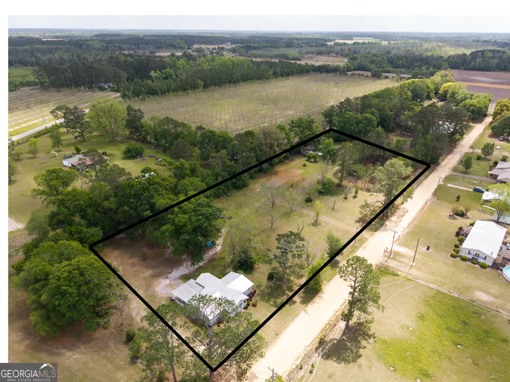 187 Jefferson RD Adel, GA 31620
