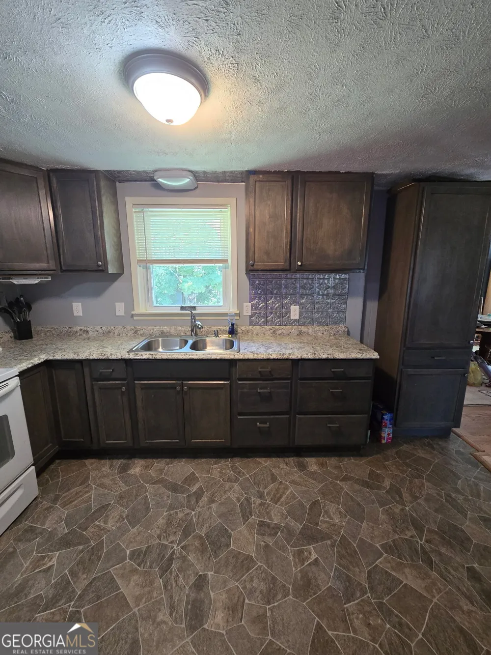 384 Enon Grove RD Franklin, GA 30217
