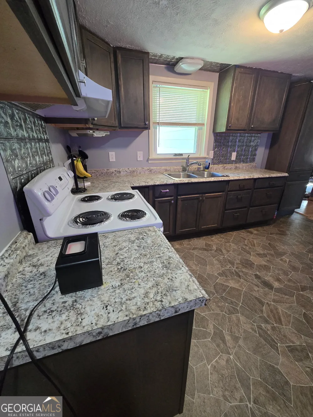 384 Enon Grove RD Franklin, GA 30217