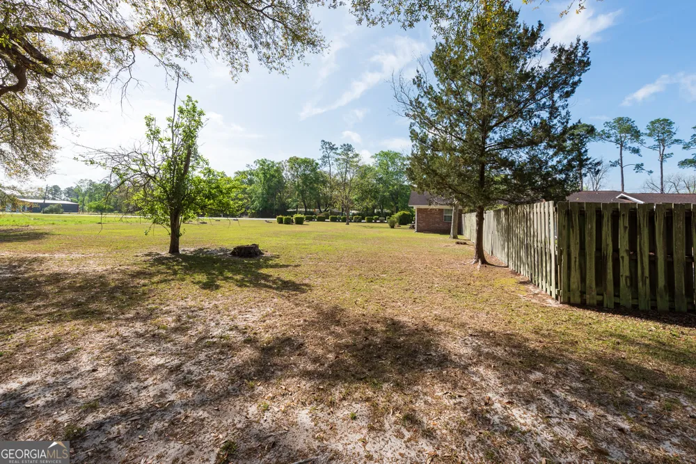 4582 St Johns Church RD Blackshear, GA 31516