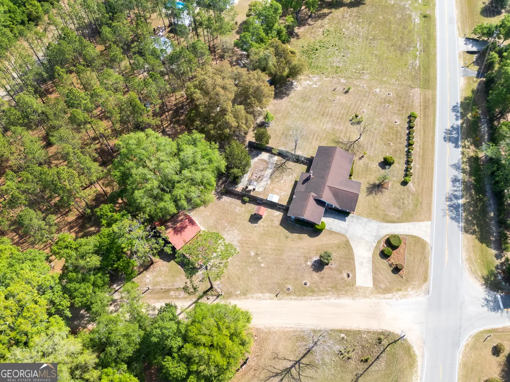4582 St Johns Church RD Blackshear, GA 31516
