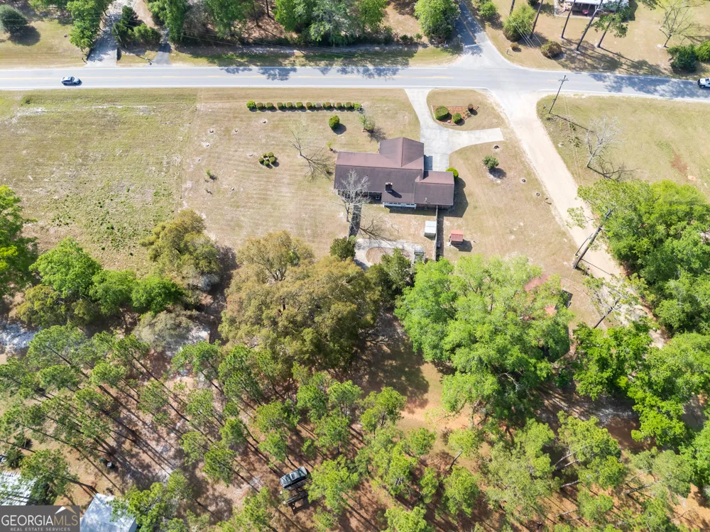 4582 St Johns Church RD Blackshear, GA 31516