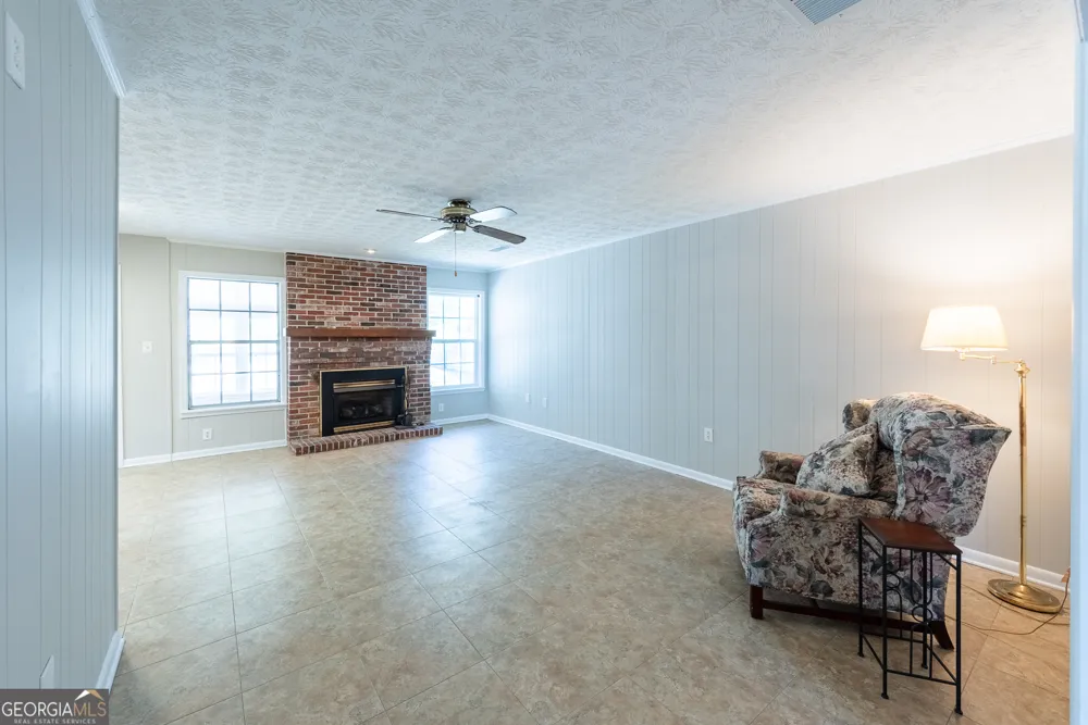 4582 St Johns Church RD Blackshear, GA 31516