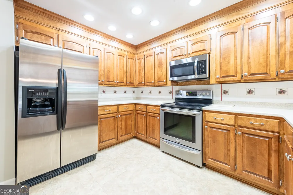 4582 St Johns Church RD Blackshear, GA 31516