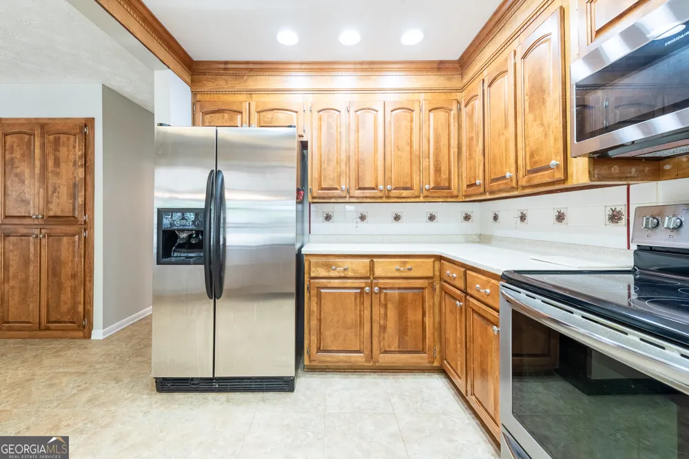 4582 St Johns Church RD Blackshear, GA 31516