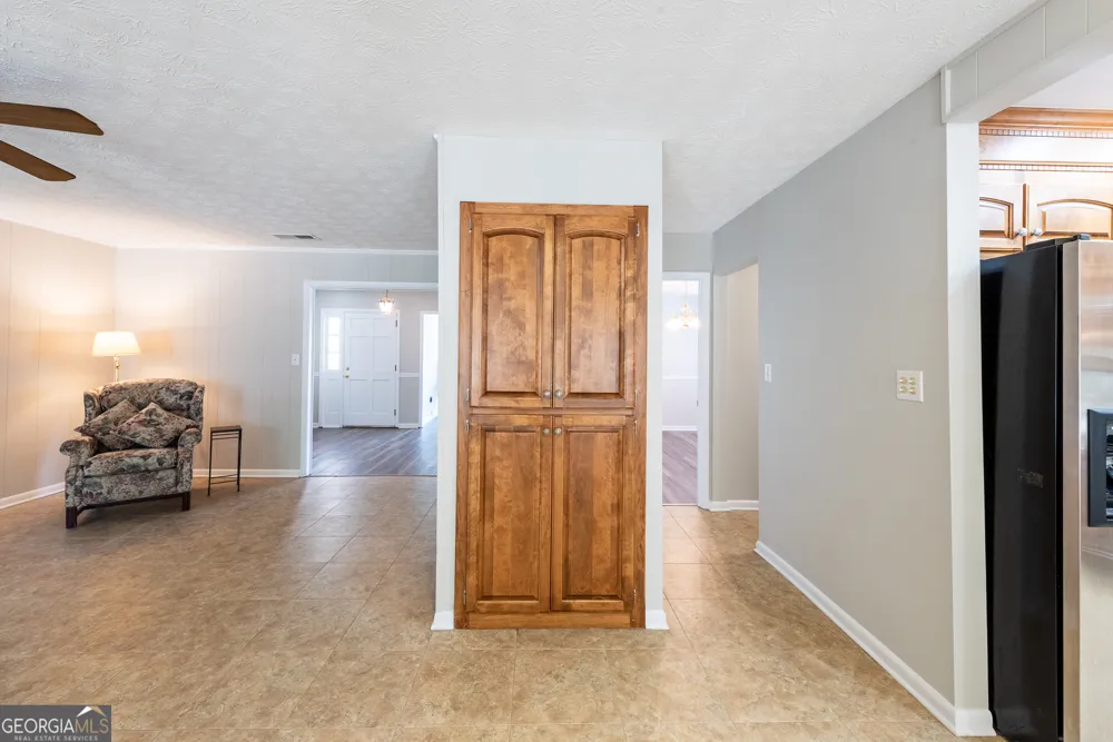 4582 St Johns Church RD Blackshear, GA 31516