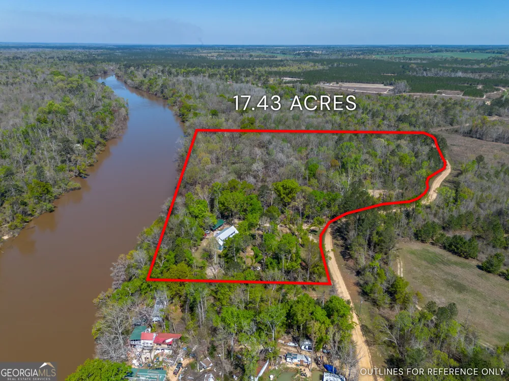 1102 Three Rivers LN Uvalda, GA 30473