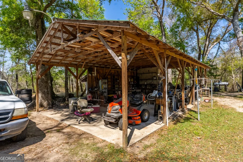 1102 Three Rivers LN Uvalda, GA 30473