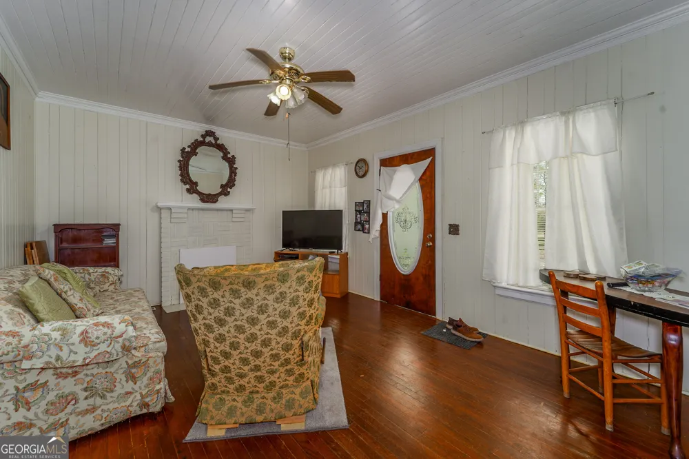 1102 Three Rivers LN Uvalda, GA 30473
