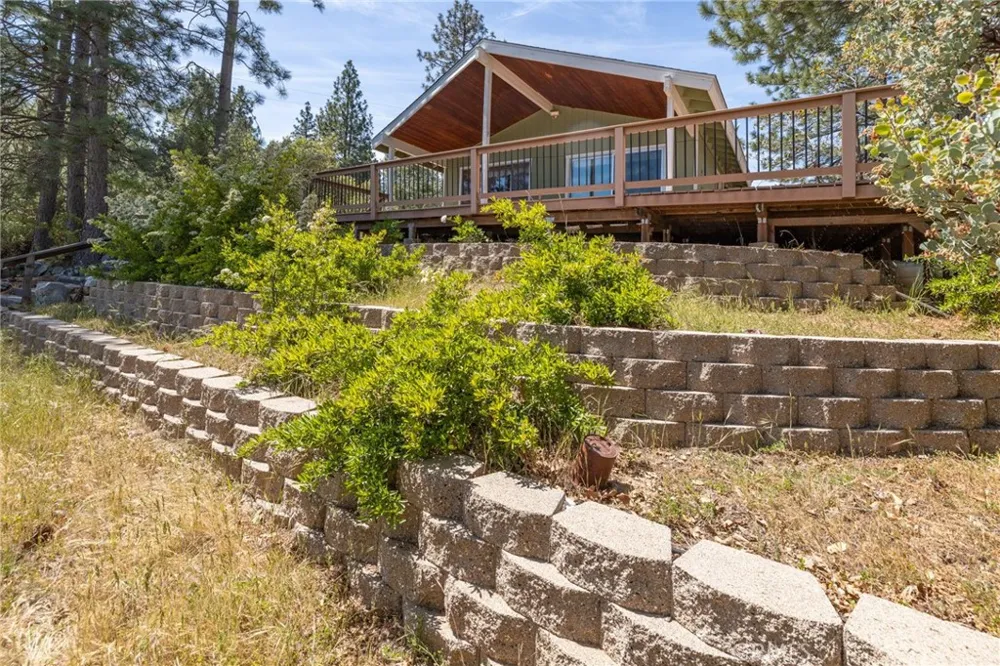 54481 Pinchot Dr. North Fork, CA 93643