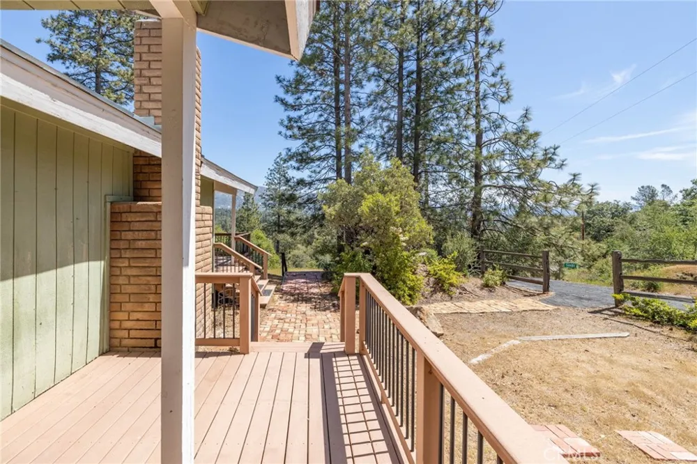 54481 Pinchot Dr. North Fork, CA 93643