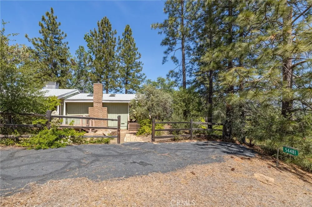 54481 Pinchot Dr. North Fork, CA 93643