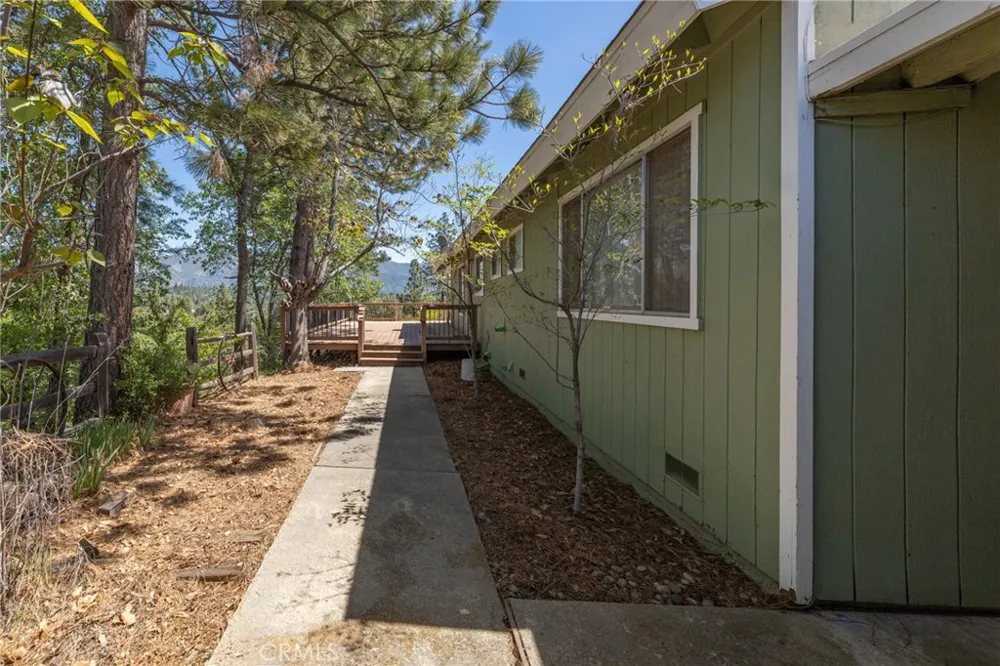 54481 Pinchot Dr. North Fork, CA 93643