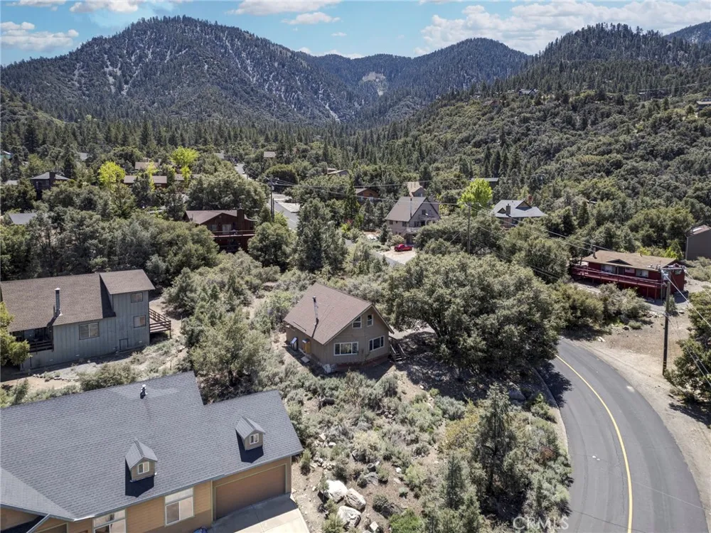 2028 Linden Drive Pine Mountain Club, CA 93222