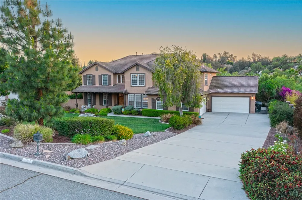 14251 Ashton Lane Riverside, CA 92508
