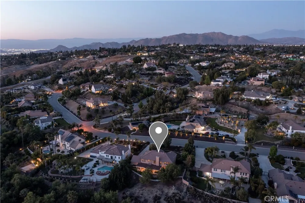 14251 Ashton Lane Riverside, CA 92508