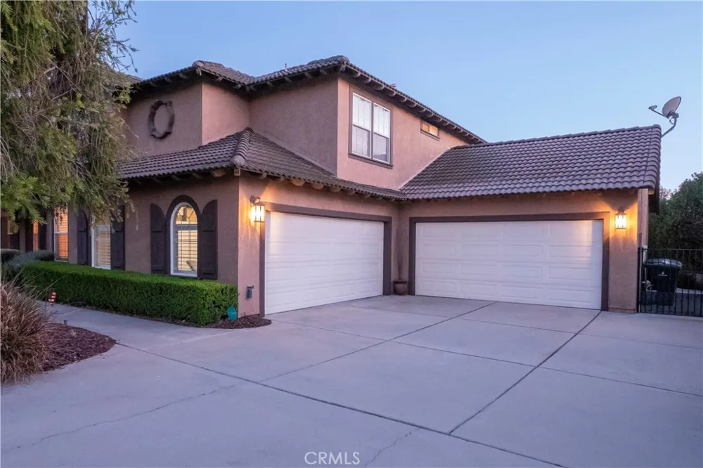 14251 Ashton Lane Riverside, CA 92508