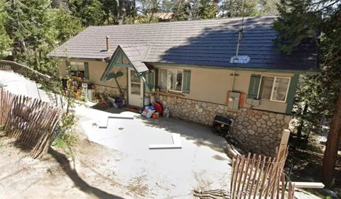 333 La Casita Dr