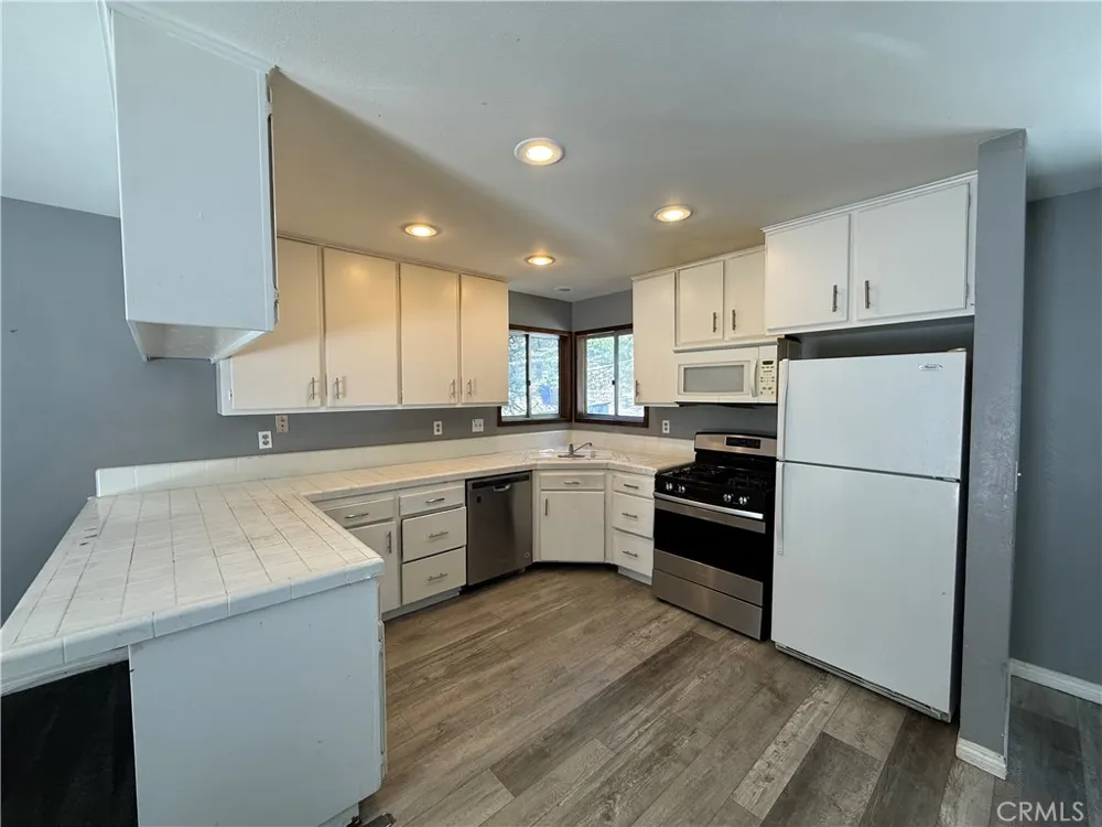 333 La Casita Dr Twin Peaks, CA 92391