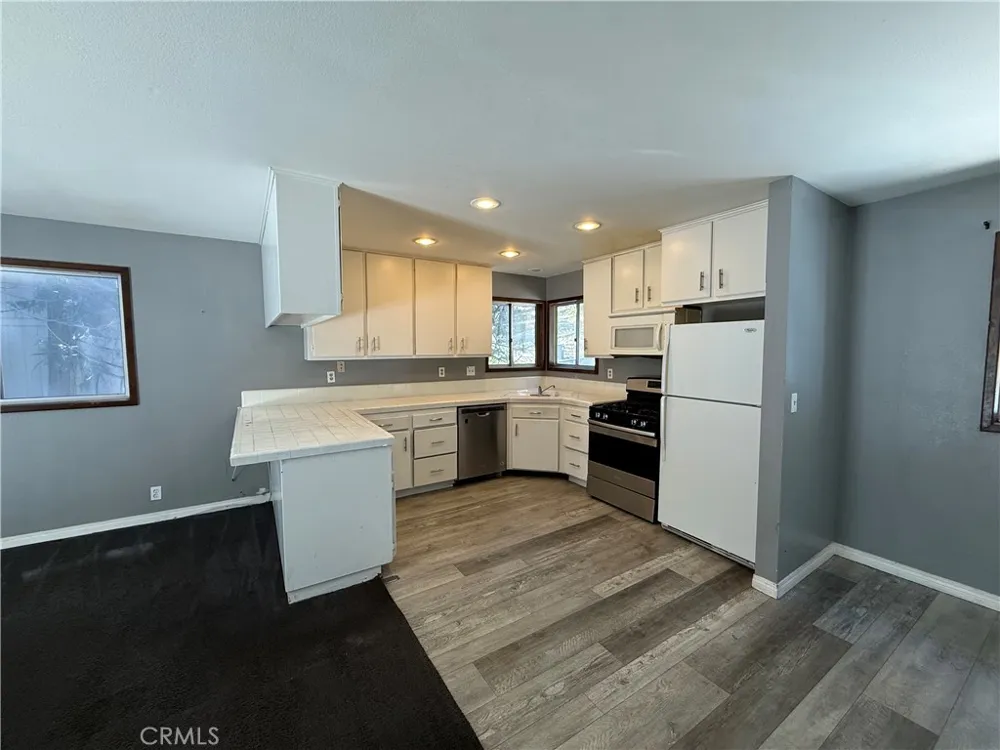 333 La Casita Dr Twin Peaks, CA 92391