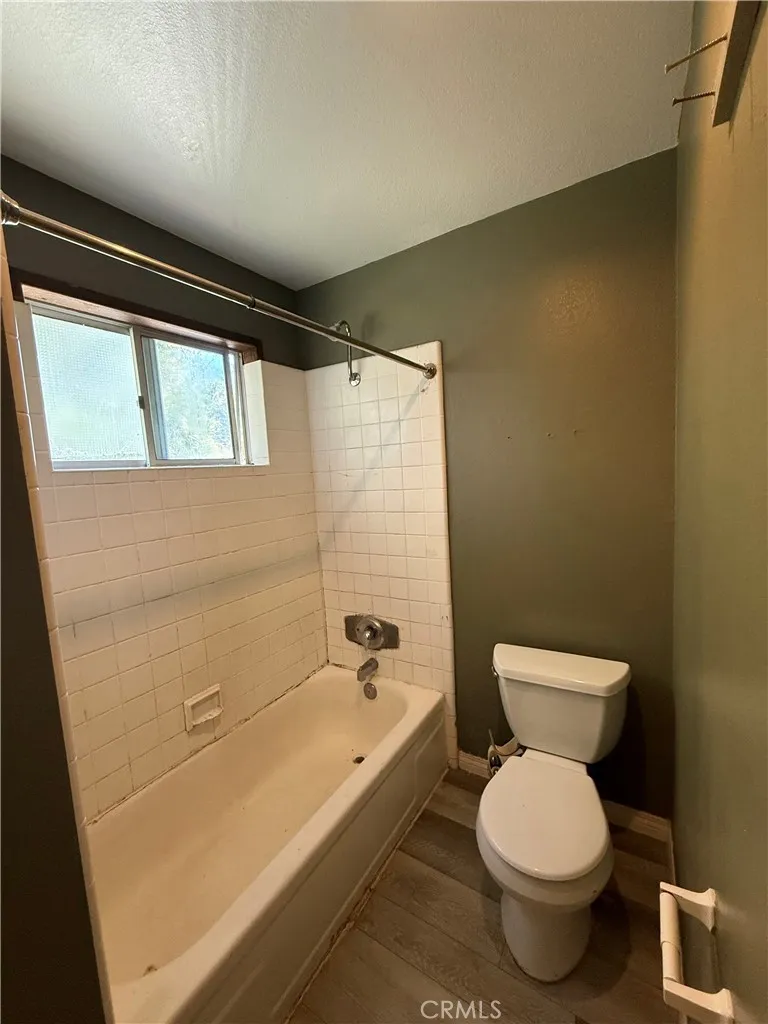 333 La Casita Dr Twin Peaks, CA 92391