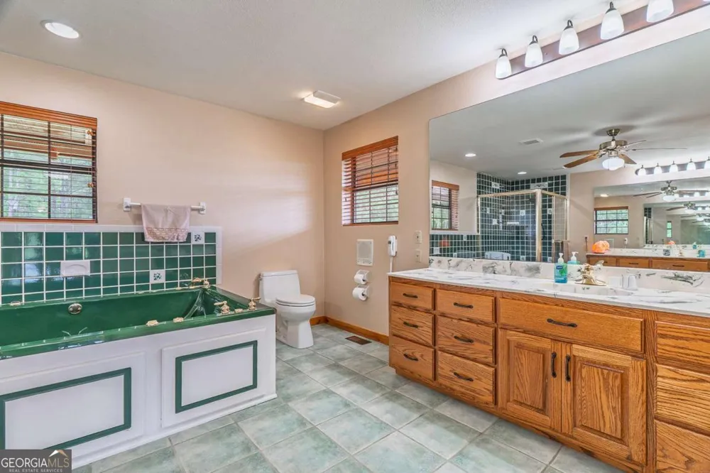 156 Pine View LN Copperhill, TN 37317