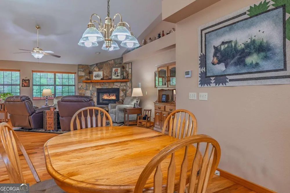 156 Pine View LN Copperhill, TN 37317