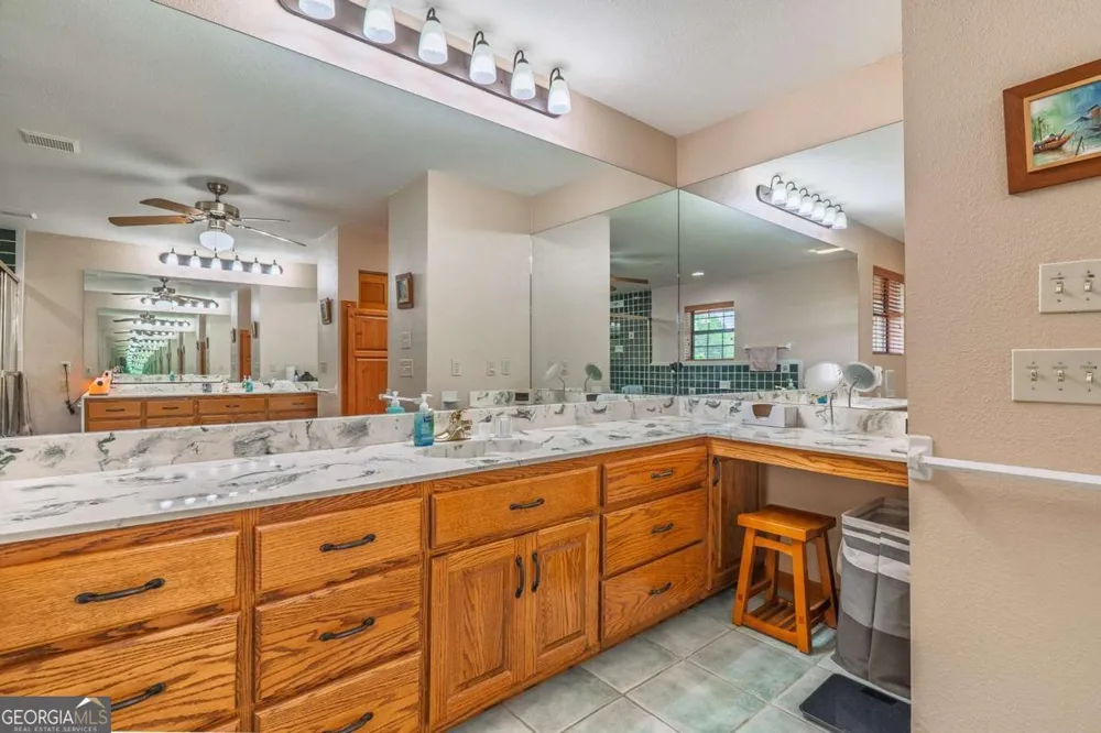 156 Pine View LN Copperhill, TN 37317