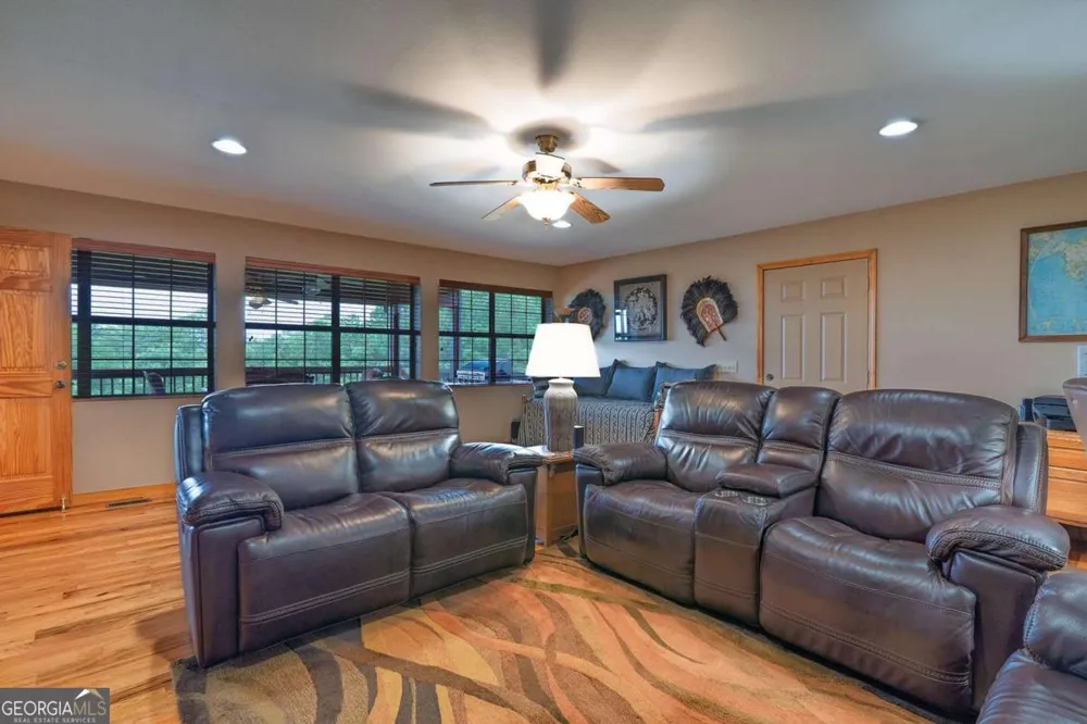 156 Pine View LN Copperhill, TN 37317