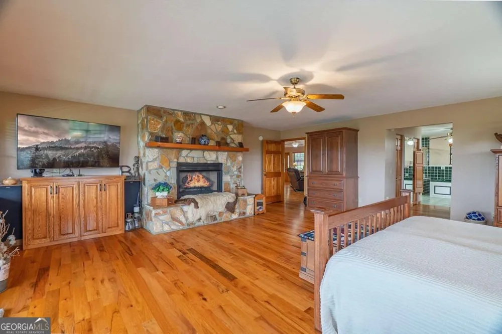 156 Pine View LN Copperhill, TN 37317
