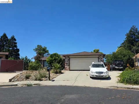 3836 Fallbrook Ct