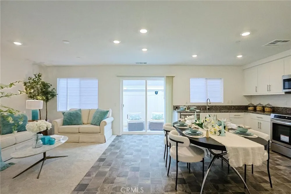 7486 Olive Grove Riverside, CA 92507