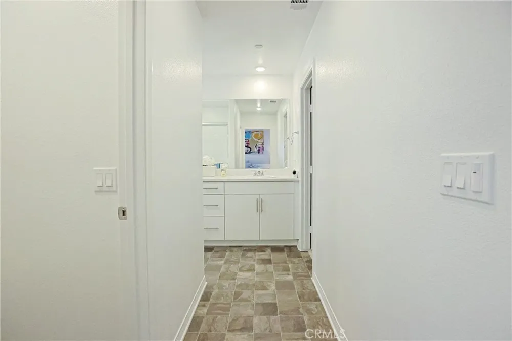 7486 Olive Grove Riverside, CA 92507