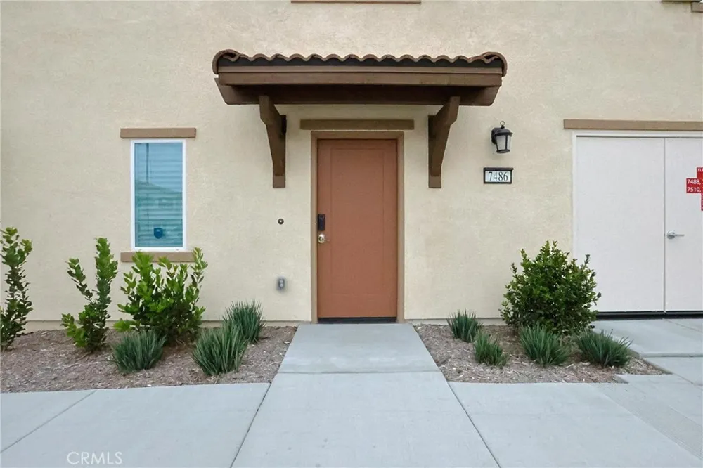 7486 Olive Grove Riverside, CA 92507