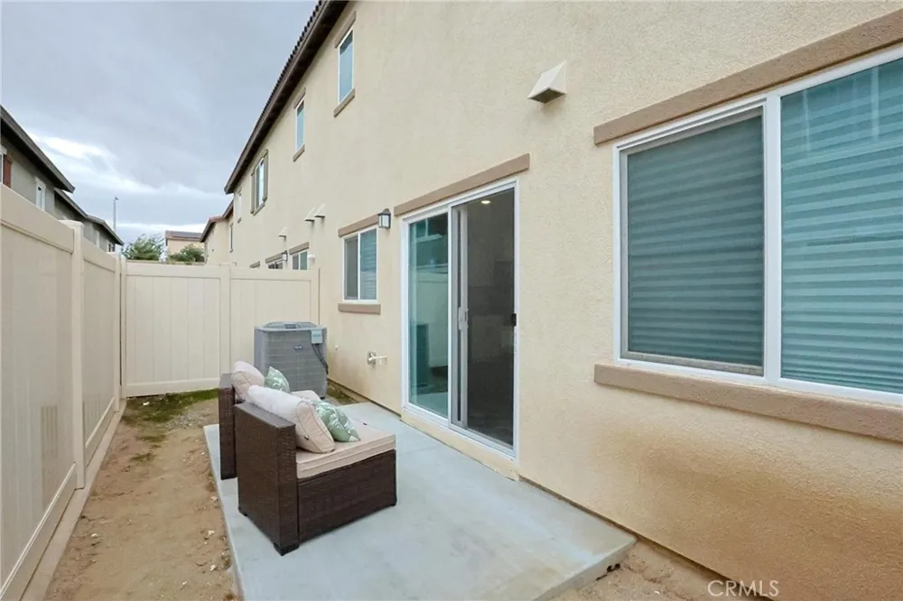 7486 Olive Grove Riverside, CA 92507